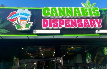 Pure leaf cannabis dispensary