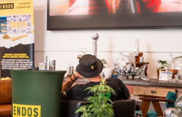 Jaderoom OC Cannabis Dispensary & Delivery